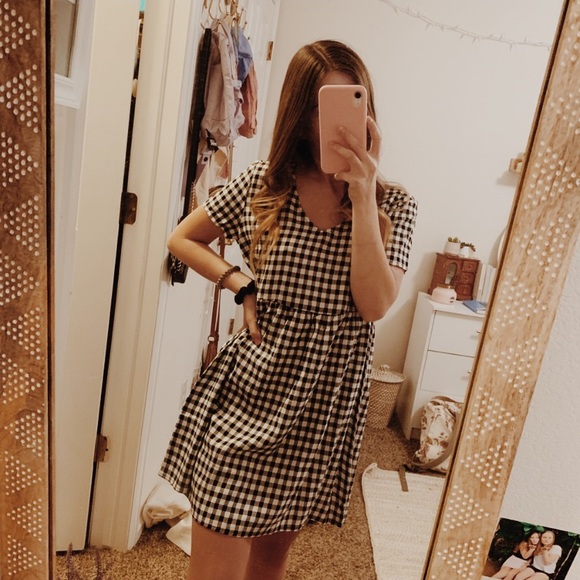 Forever 21 Dresses & Skirts - Forever 21 Gingham Flowy Dress (NWT)